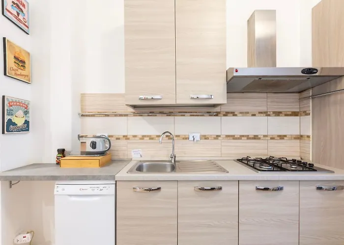 Luciano Colosseo Apartment